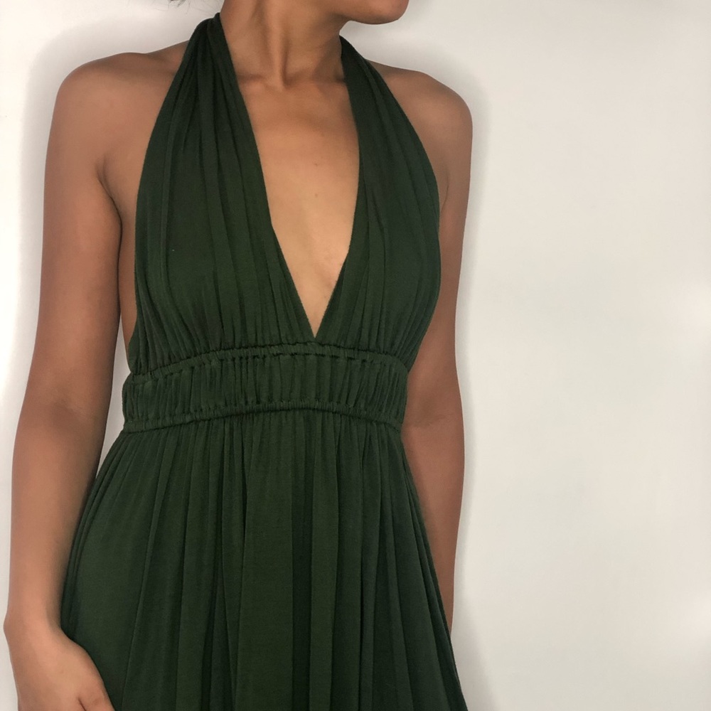 Green Marilyn Monroe style flowy dress 👗✨